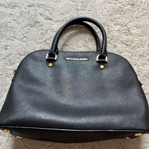 MICHAEL Michael Kors shoulder bag | Cindy Large leather Dome Satchel